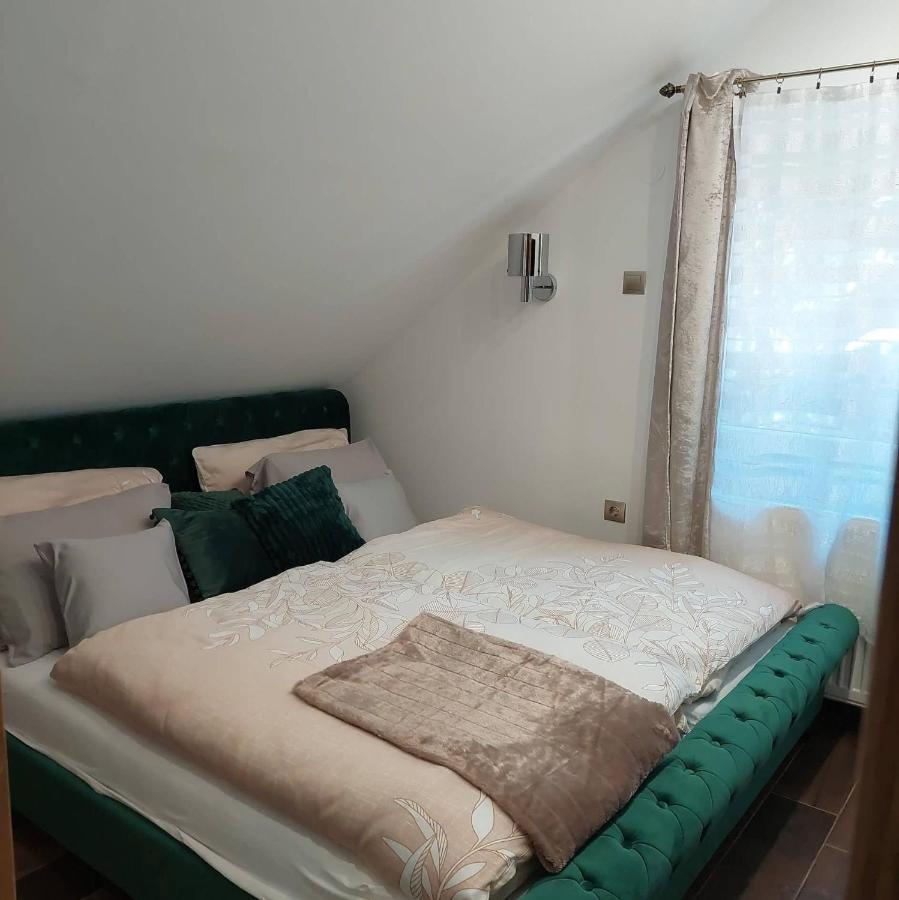 Dr Becsey Luxury Apartman Bekescsaba Esterno foto
