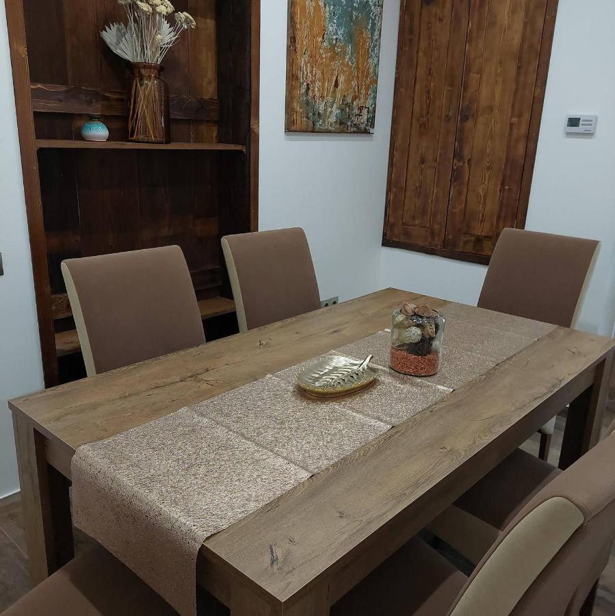 Dr Becsey Luxury Apartman Bekescsaba Esterno foto