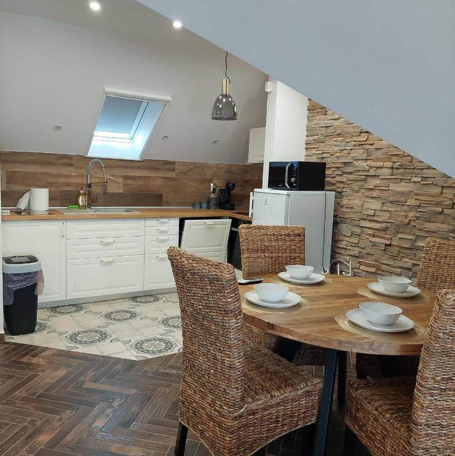 Dr Becsey Luxury Apartman Bekescsaba Esterno foto