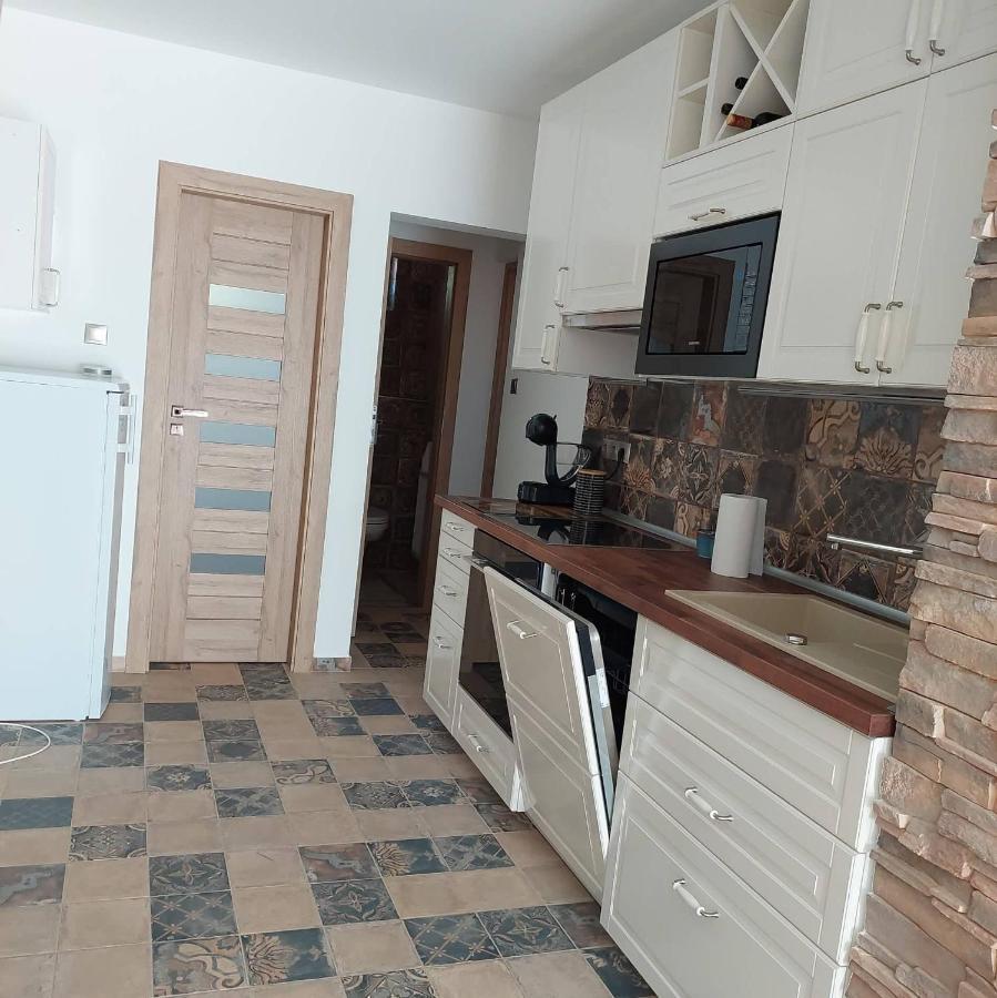 Dr Becsey Luxury Apartman Bekescsaba Esterno foto